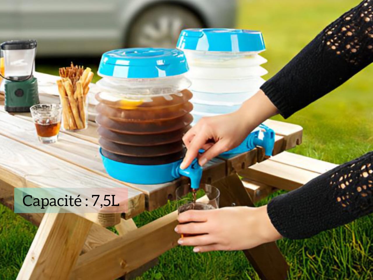 Distributeur pliable de boissons
